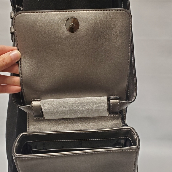 DKNY Tilly Stack Belt Bag - Picture 3 of 5